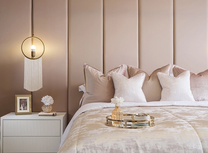 Top characteristics of custom headboards