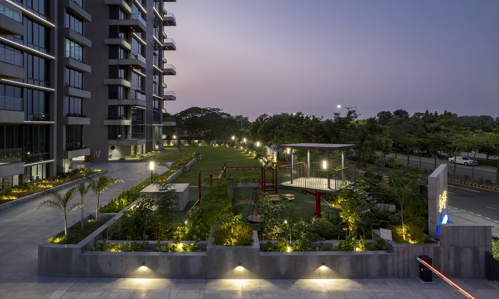 First-Mover Advantage Positions Dunearn Condo for Bukit Timah Turf City Growth